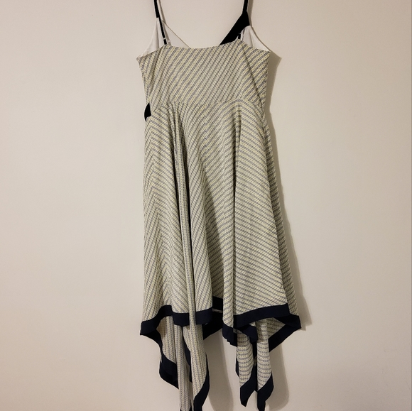 NWT! Banana Republic Fit & Flare Asymmetrical Surplice Spaghetti Strap Size 6 - Picture 6 of 9